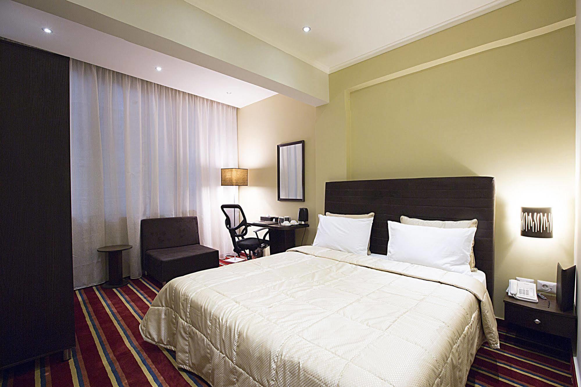 The J Hotel & Spa Beirut Eksteriør billede