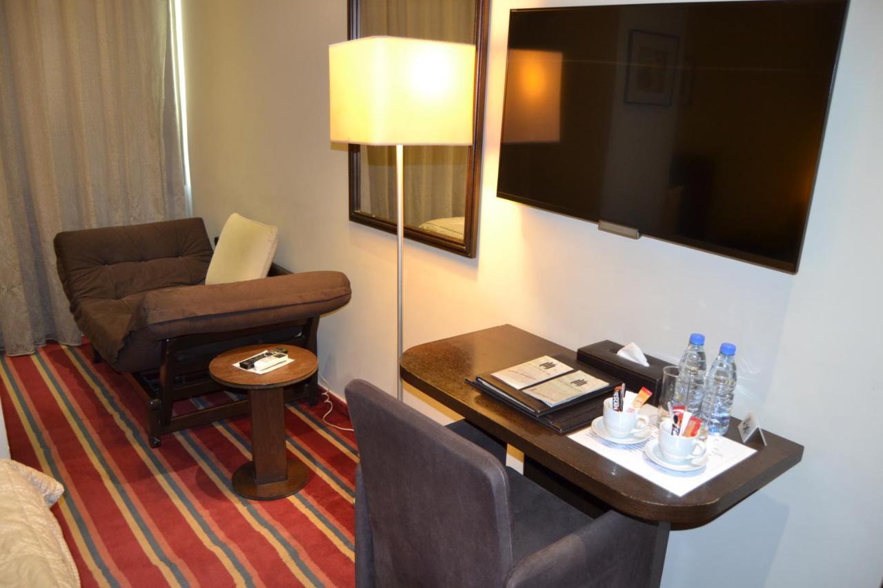 The J Hotel & Spa Beirut Eksteriør billede
