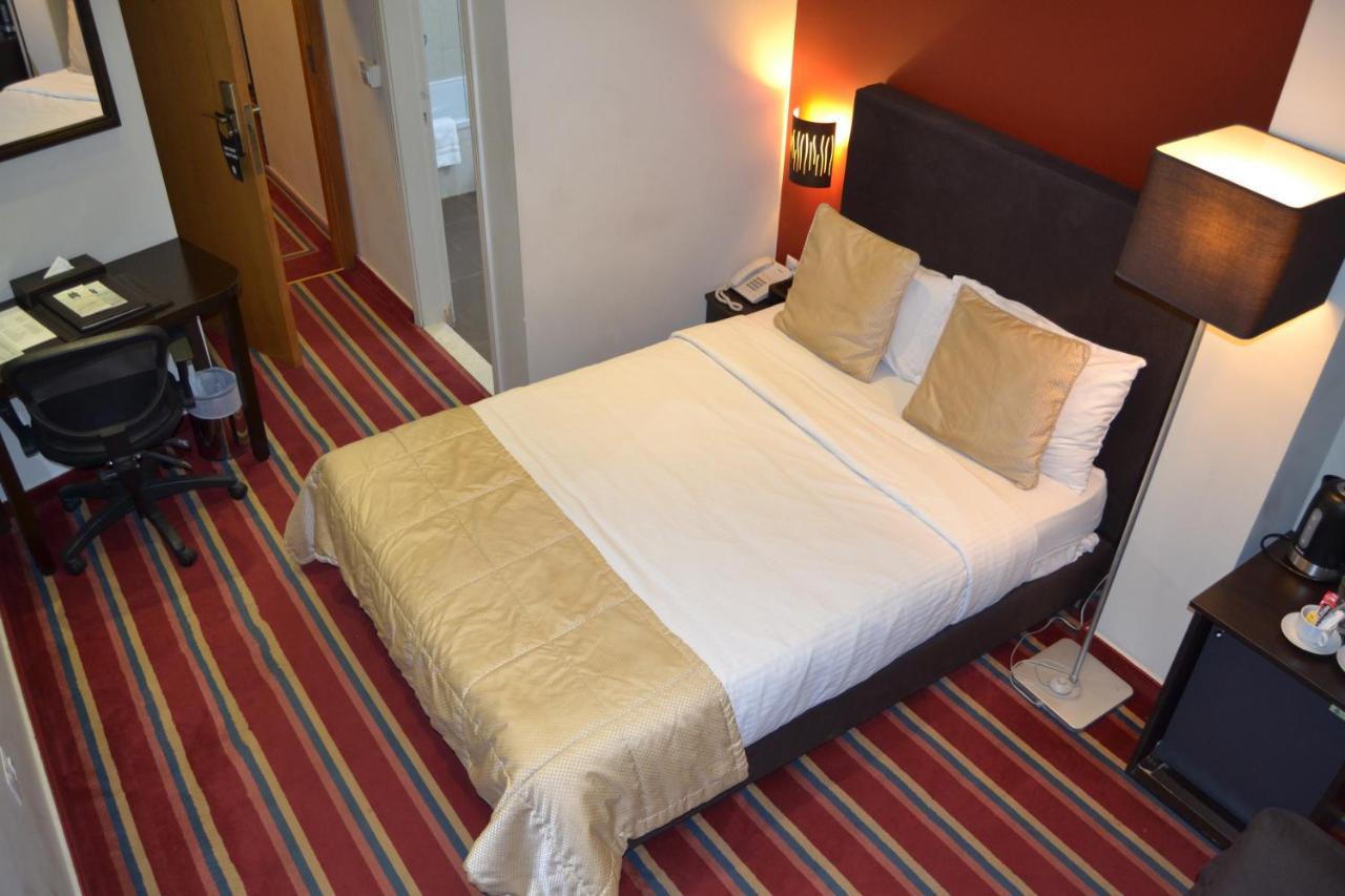The J Hotel & Spa Beirut Eksteriør billede