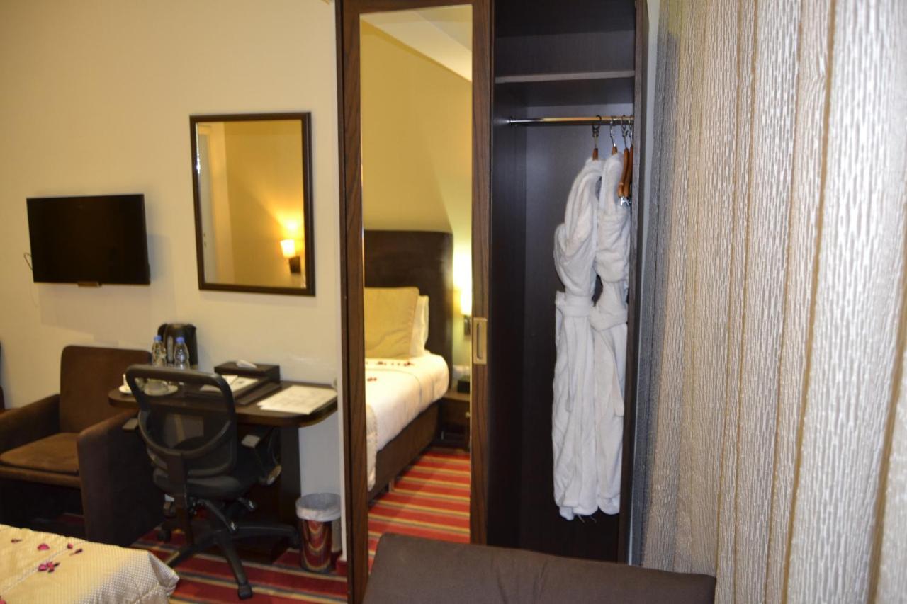 The J Hotel & Spa Beirut Eksteriør billede